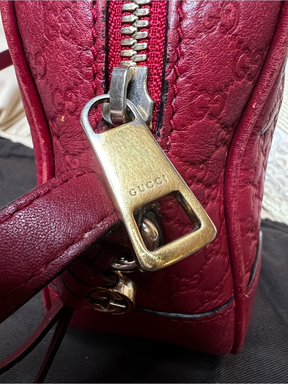 GUCCI Red Leather Microguccissima Bree Crossbody Bag - Picture 10 of 17